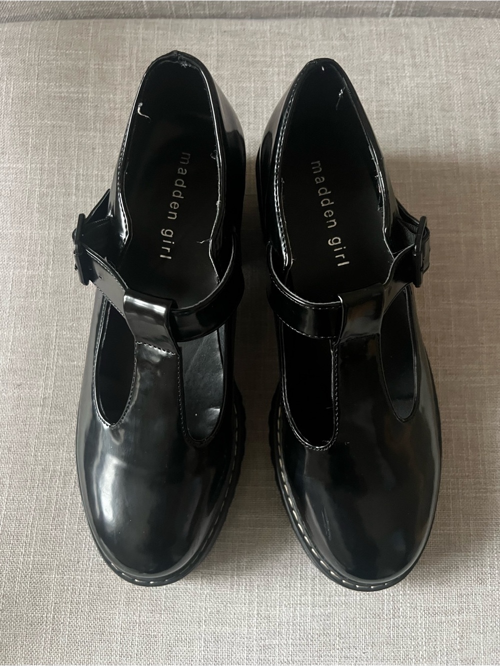 Madden Girl Black Mary Jane Shoes, size 8, faux patent buckle 90s grunge